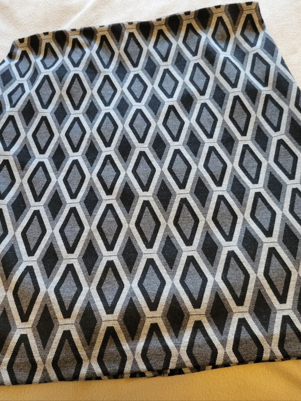 NWOT Worthington Black and Gray Geometric Diamond Panel Skirt